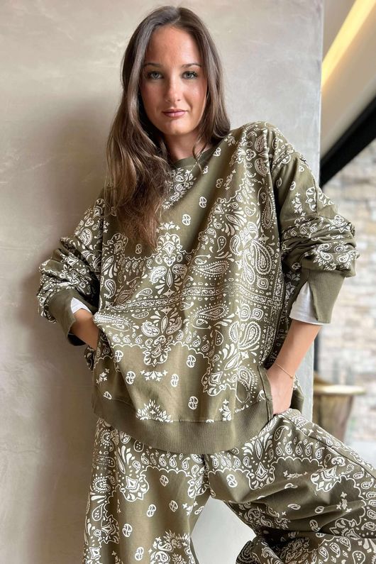 Bandana B Chill Sweatshirt Olive